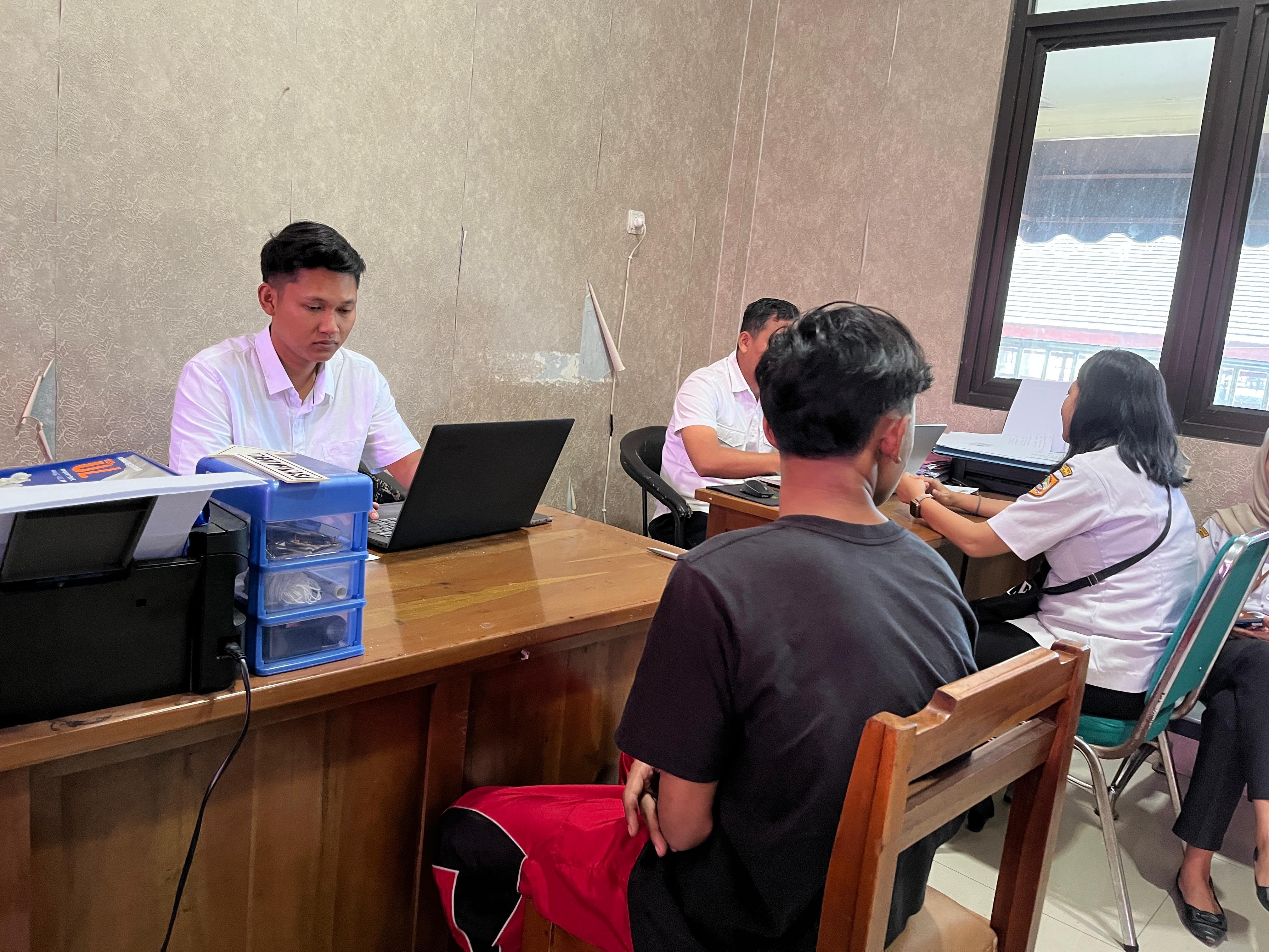 Perang Sarung Berujung Pembacokan, Pelaku Diamankan Polisi