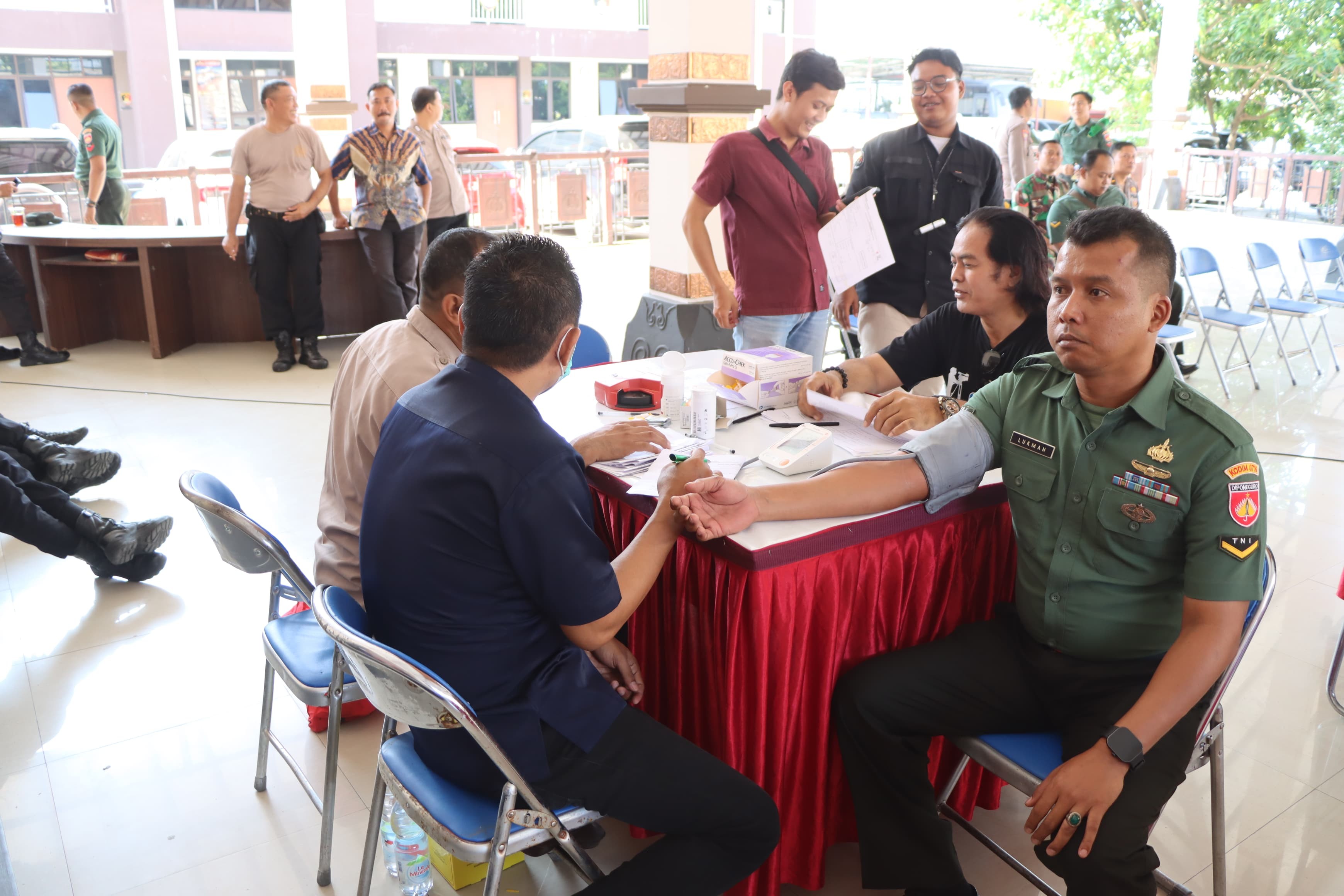 Donor Darah Peringati Hari Jadi Humas Polri Ke-73